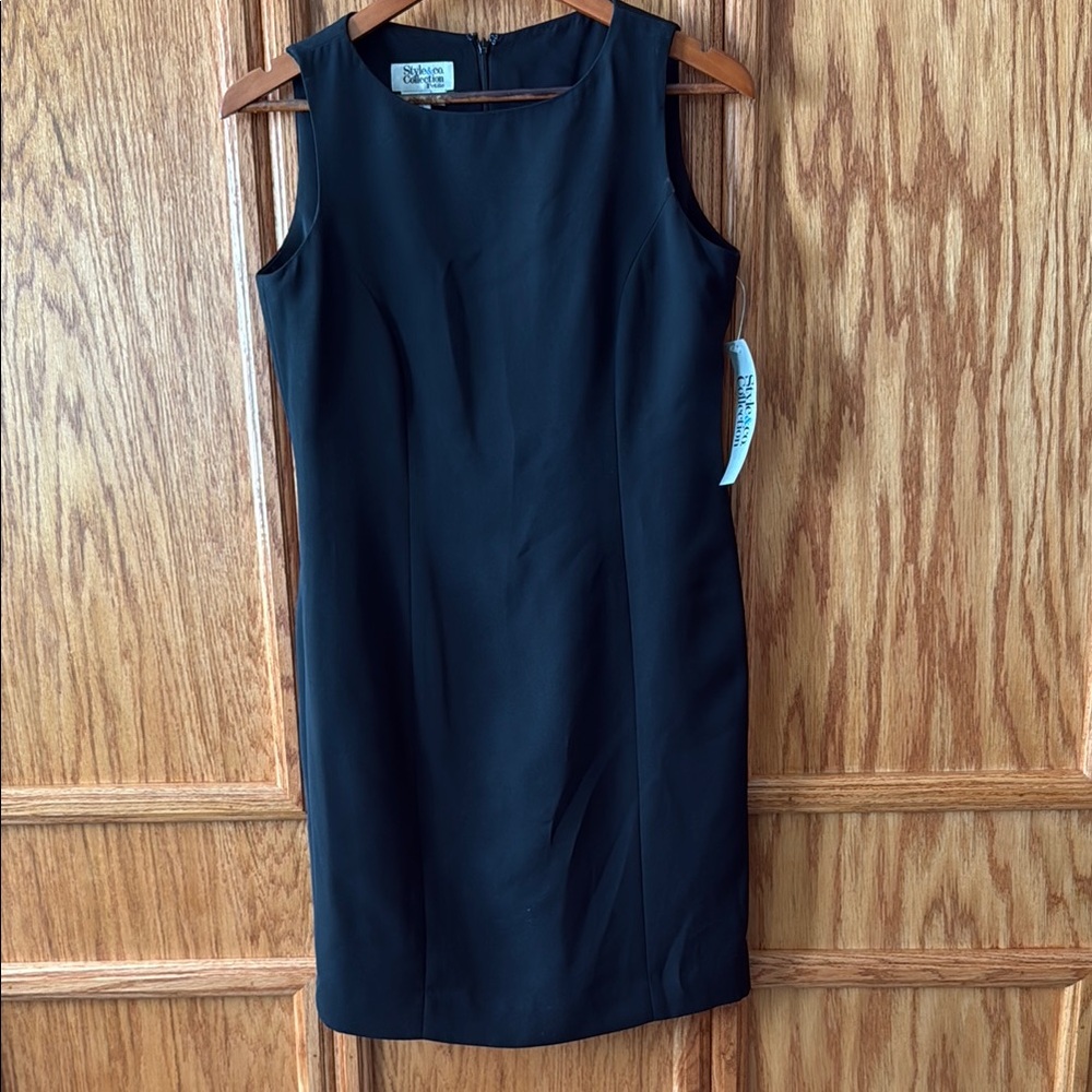 Elegant Black Sleeveless Dress